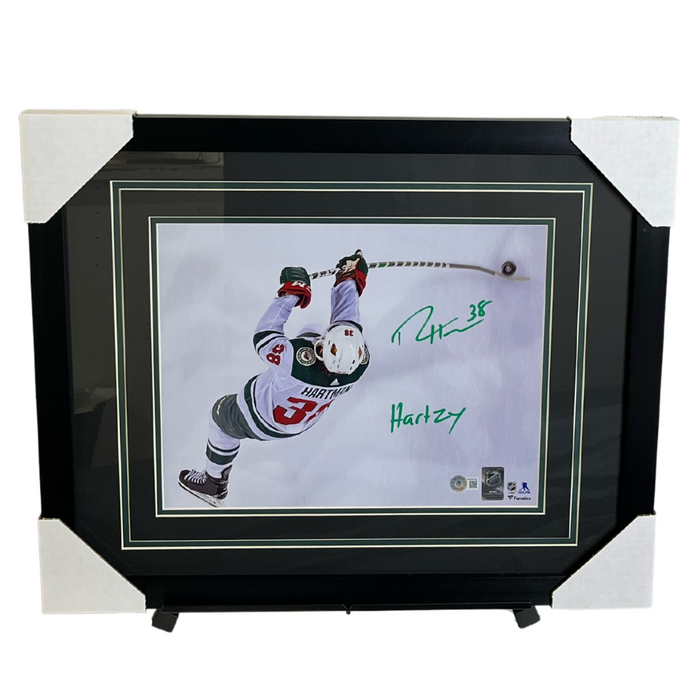 Ryan Hartman Signed & Professionally Framed 11x14 Photo w/ 'Hartzy'