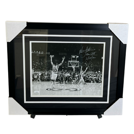 Christian Laettner Signed & Professionally Framed 11x14 Photo