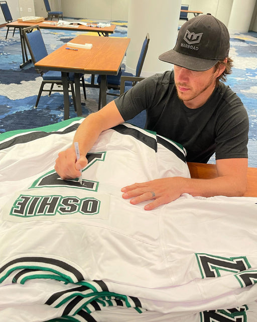 TJ Oshie Signed Custom White College Hockey Jersey